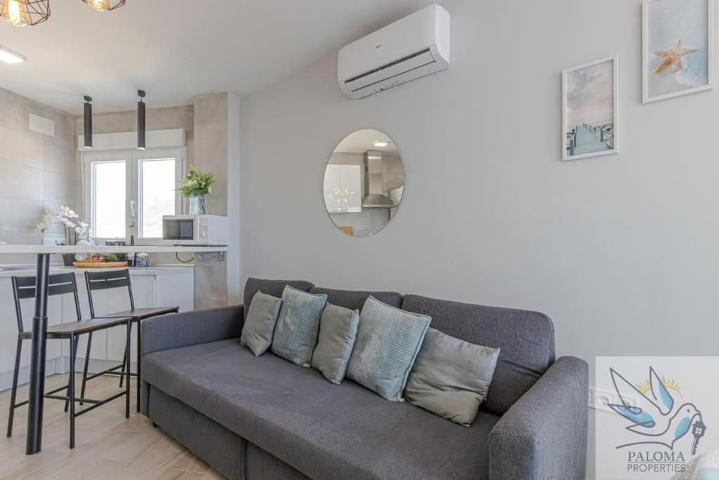 Wonderful Studio Apartment On The Beachfront Benalmádena Zewnętrze zdjęcie
