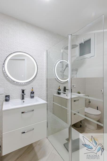 Wonderful Studio Apartment On The Beachfront Benalmádena Zewnętrze zdjęcie