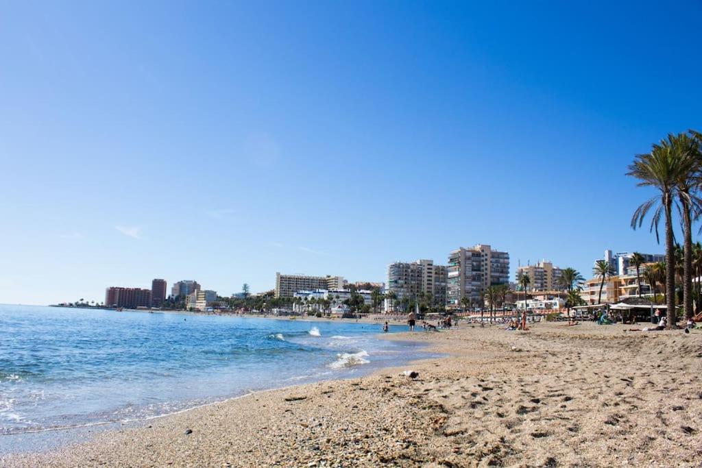 Wonderful Studio Apartment On The Beachfront Benalmádena Zewnętrze zdjęcie