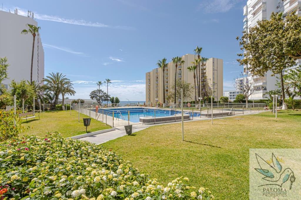 Wonderful Studio Apartment On The Beachfront Benalmádena Zewnętrze zdjęcie